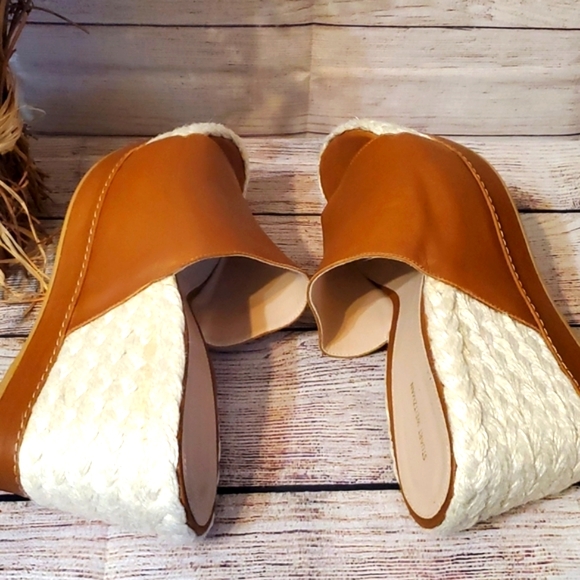 Stuart Weitzman Wedge Sandal NWOT - Picture 9 of 13